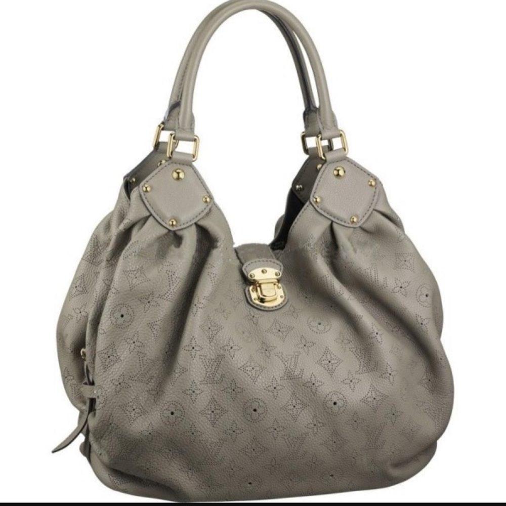 LAST CHANCE* Louis Vuitton L Mahina (gris perle)